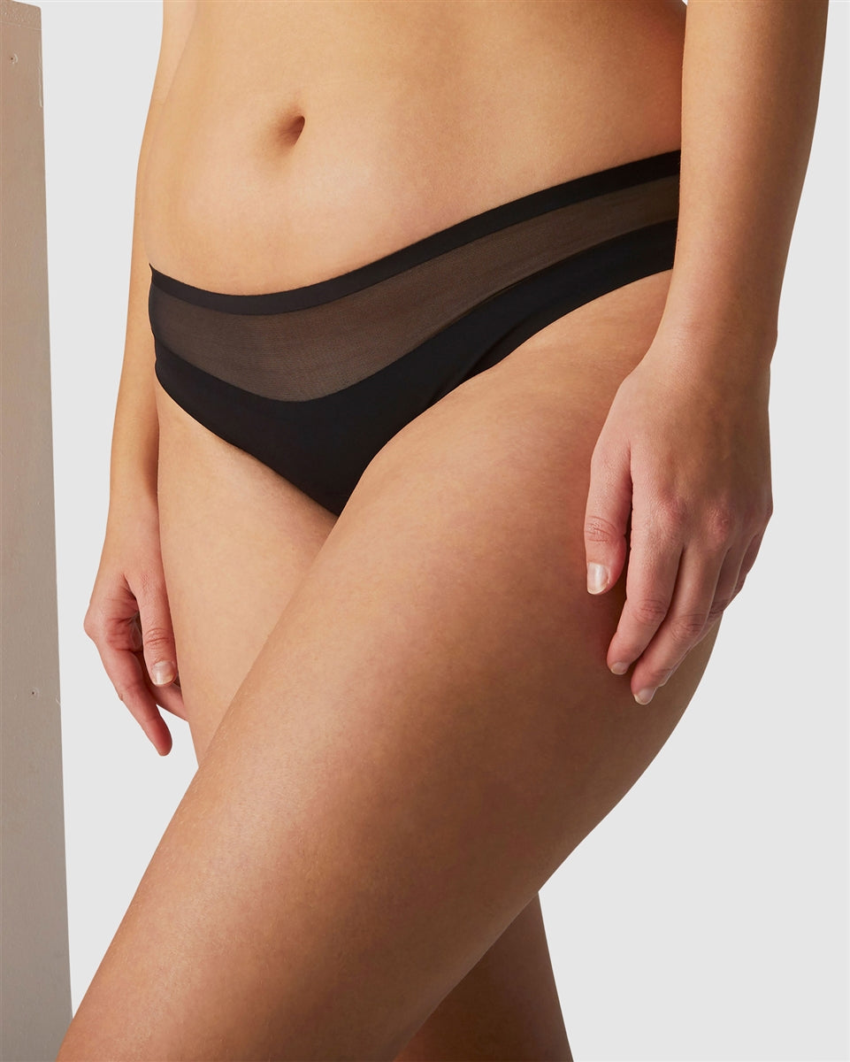 Black bikini style brief. Invisible shape without seams; bonded bottom lined with 100% cotton.
