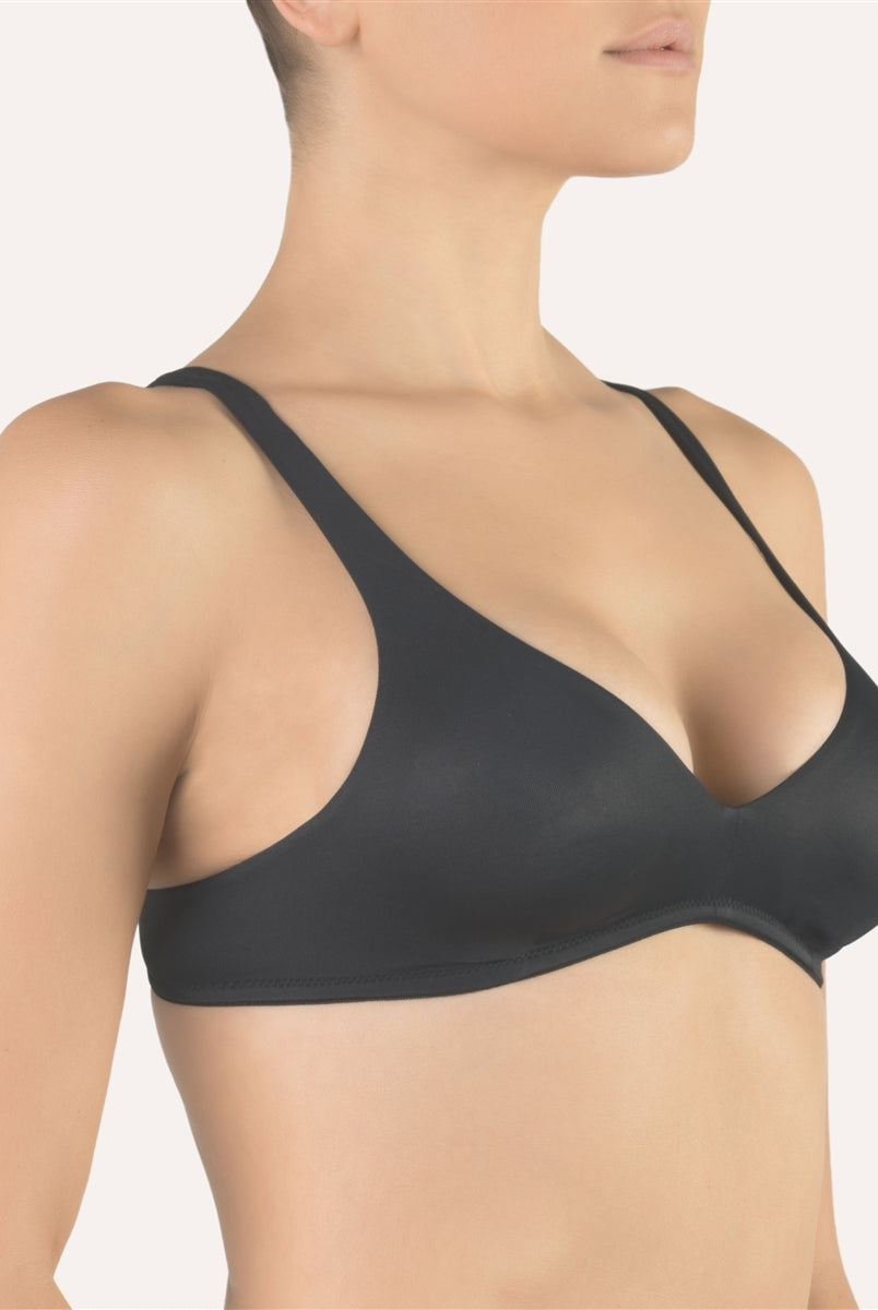 Black soft cup bra without underwire made from a smooth microfibre fabric