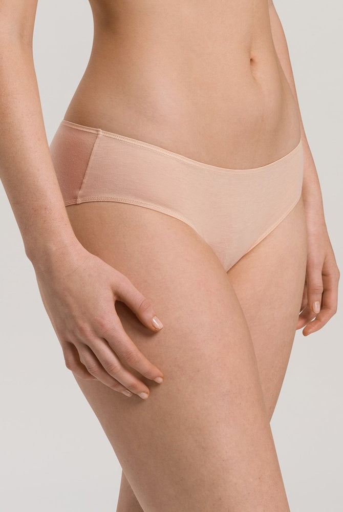 Hanro Ultralight Midi Cotton Briefs - Beige - La Donna