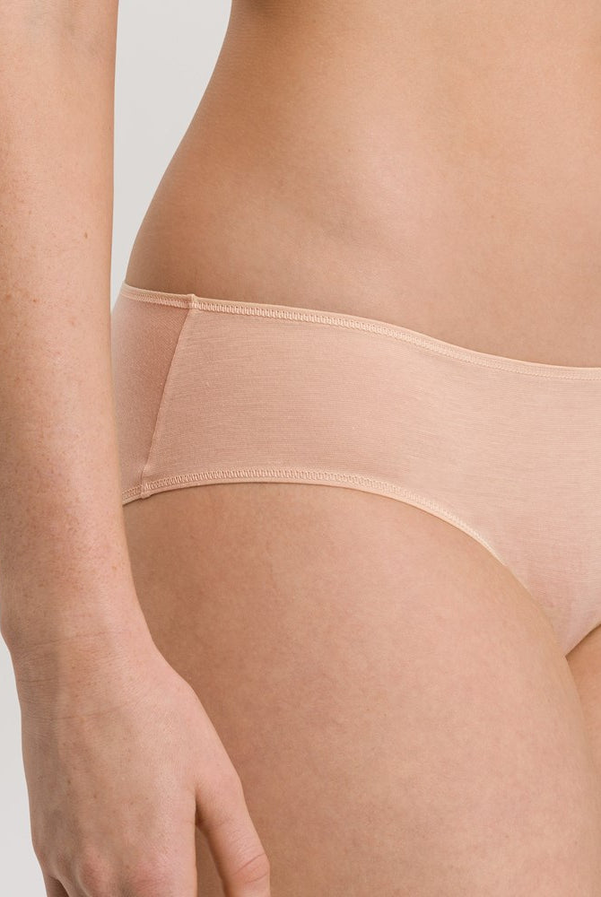 Hanro Ultralight Midi Cotton Briefs - Beige - La Donna