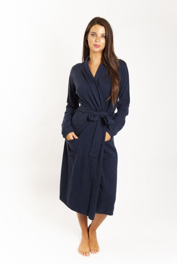Soft and luxurious cashmere robe with pockets and tie for around the waist