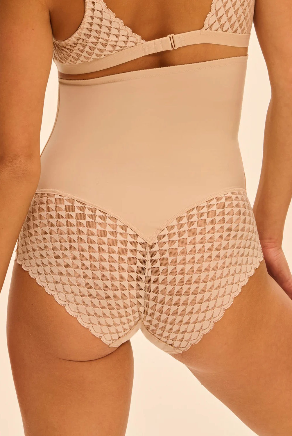 Simone Perele Subtile High Waist Shaping Brief - Nude - La Donna