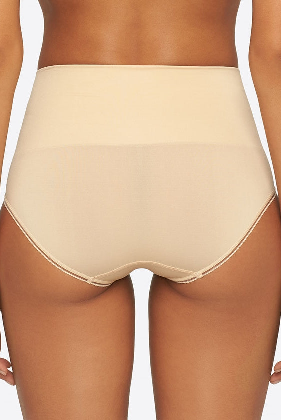 Yummie Ultralight Seamless Shaping Brief - Frappe - La Donna