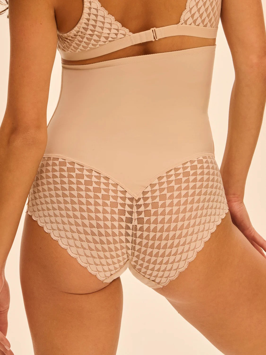 Simone Perele Subtile High Waist Shaping Brief - Nude - La Donna