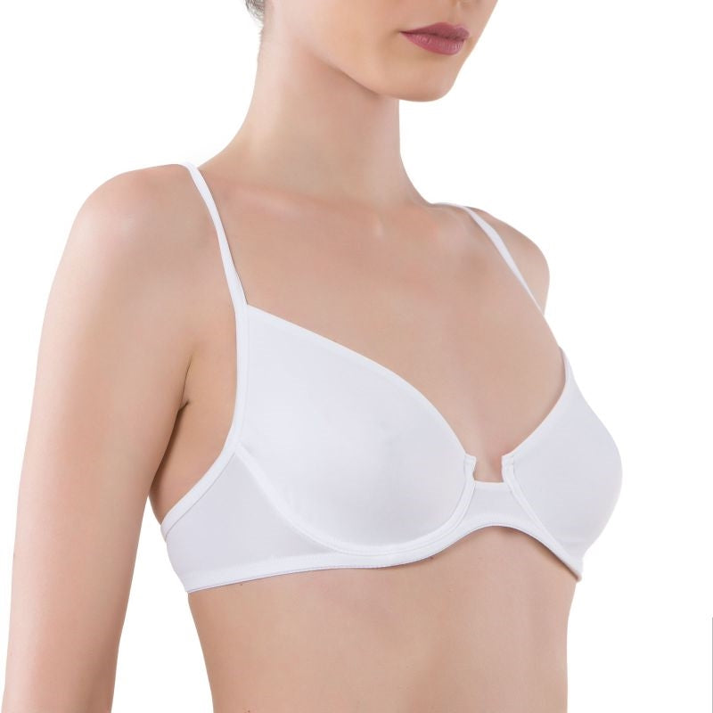Soft cup bra with underwire and smooth cups providing a natural smooth shape under clothes