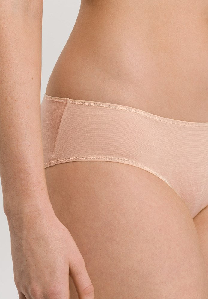 Hanro Ultralight Midi Cotton Briefs - Beige - La Donna