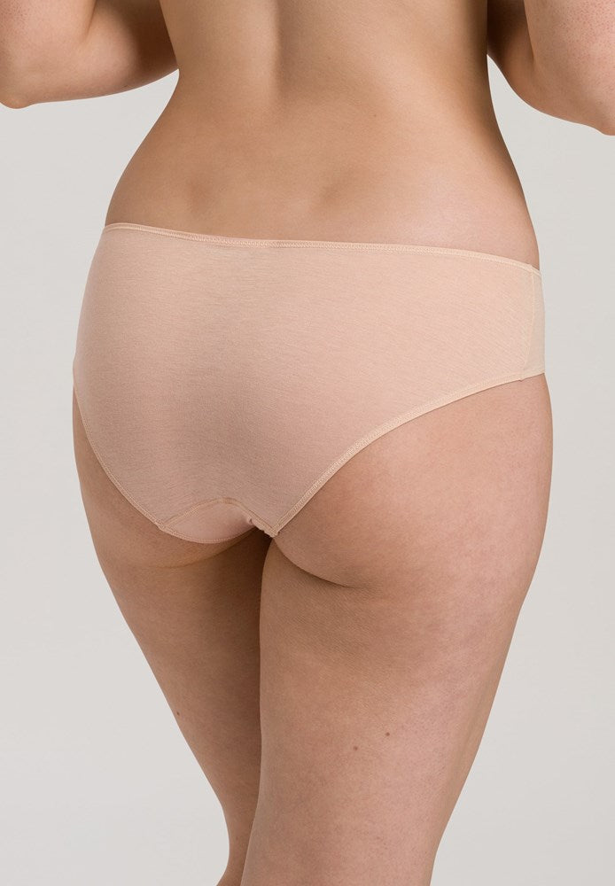 Hanro Ultralight Midi Cotton Briefs - Beige - La Donna