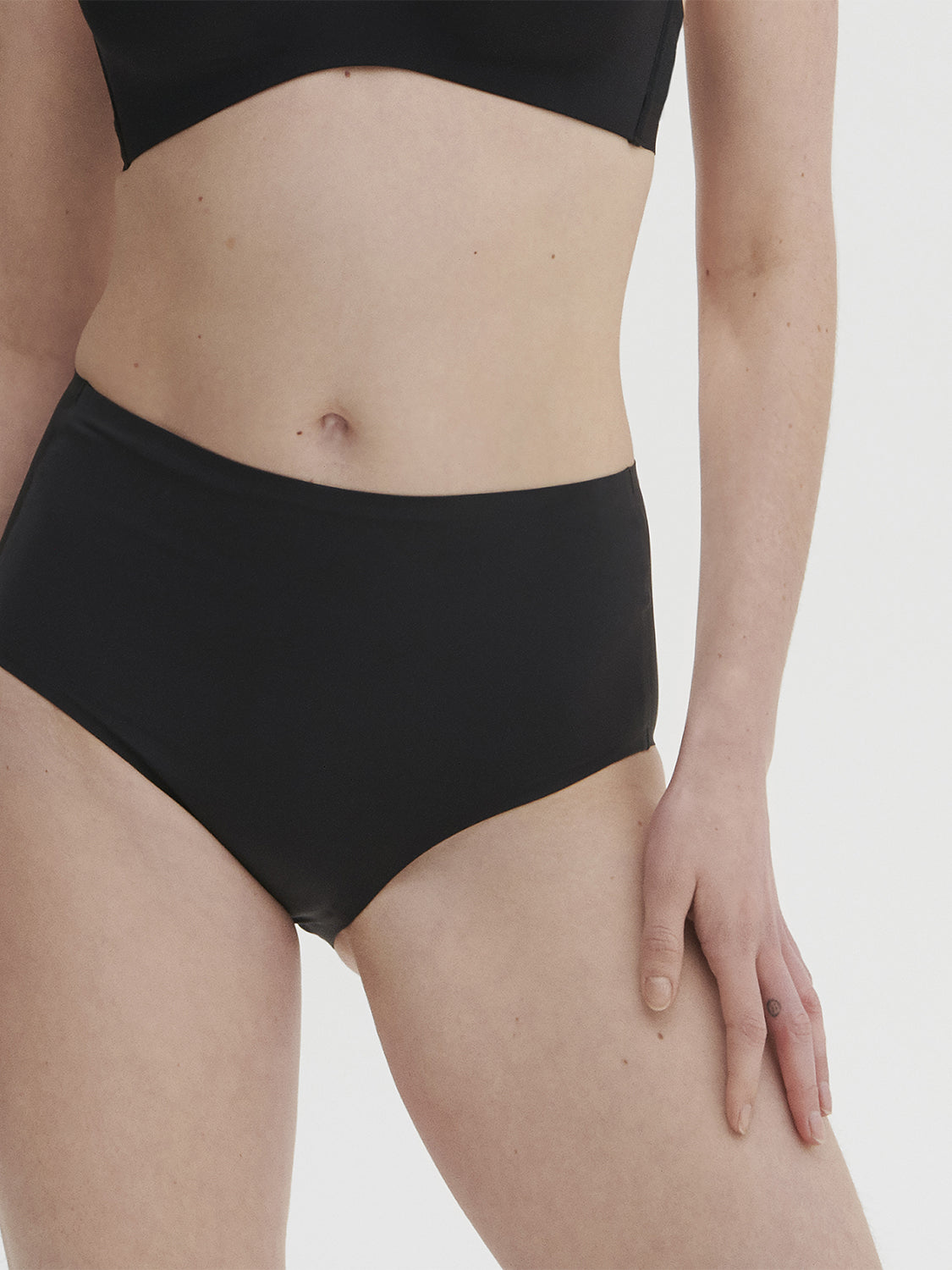 Simone Perele Essentiel Control Brief - Black - La Donna