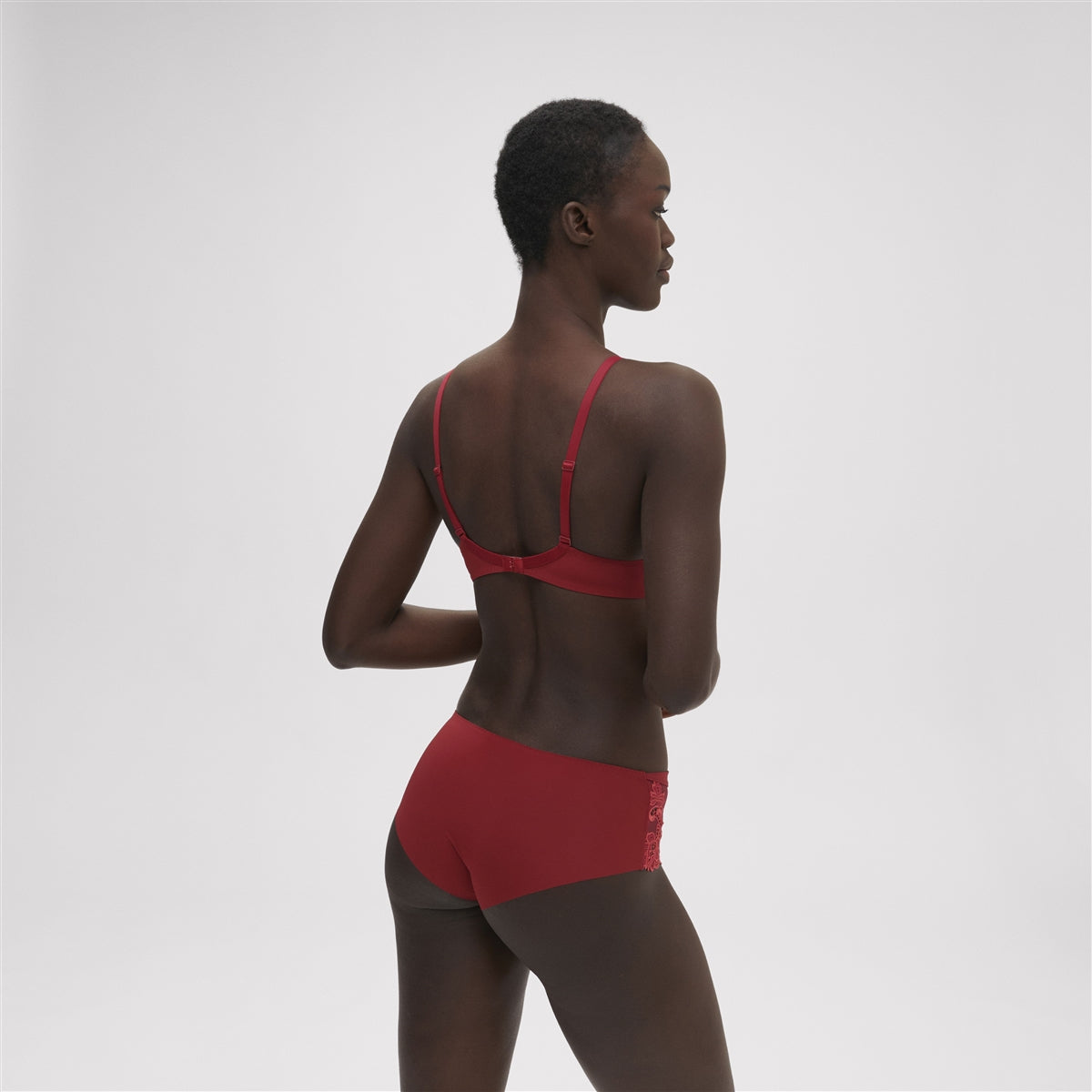 Simone Perele Saga Half Cup Bra - Lipstick Red - La Donna