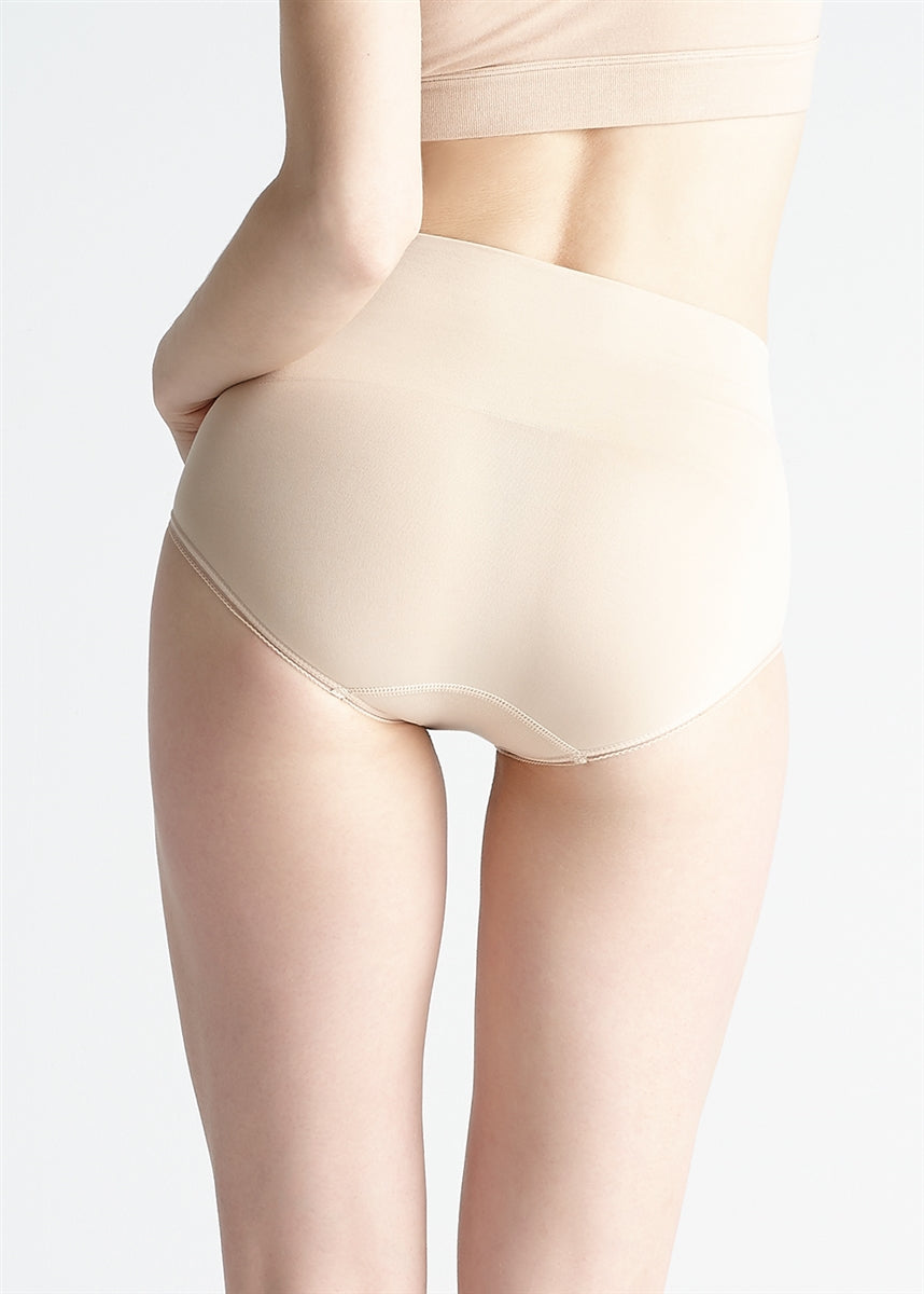 Yummie Ultralight Seamless Shaping Brief - Frappe - La Donna