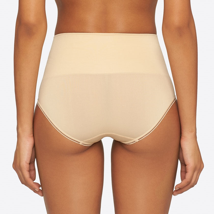 Yummie Ultralight Seamless Shaping Brief - Frappe - La Donna