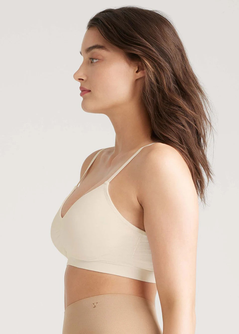 Yummie V-Neck Bralette with Removable Pads - Nude - La Donna